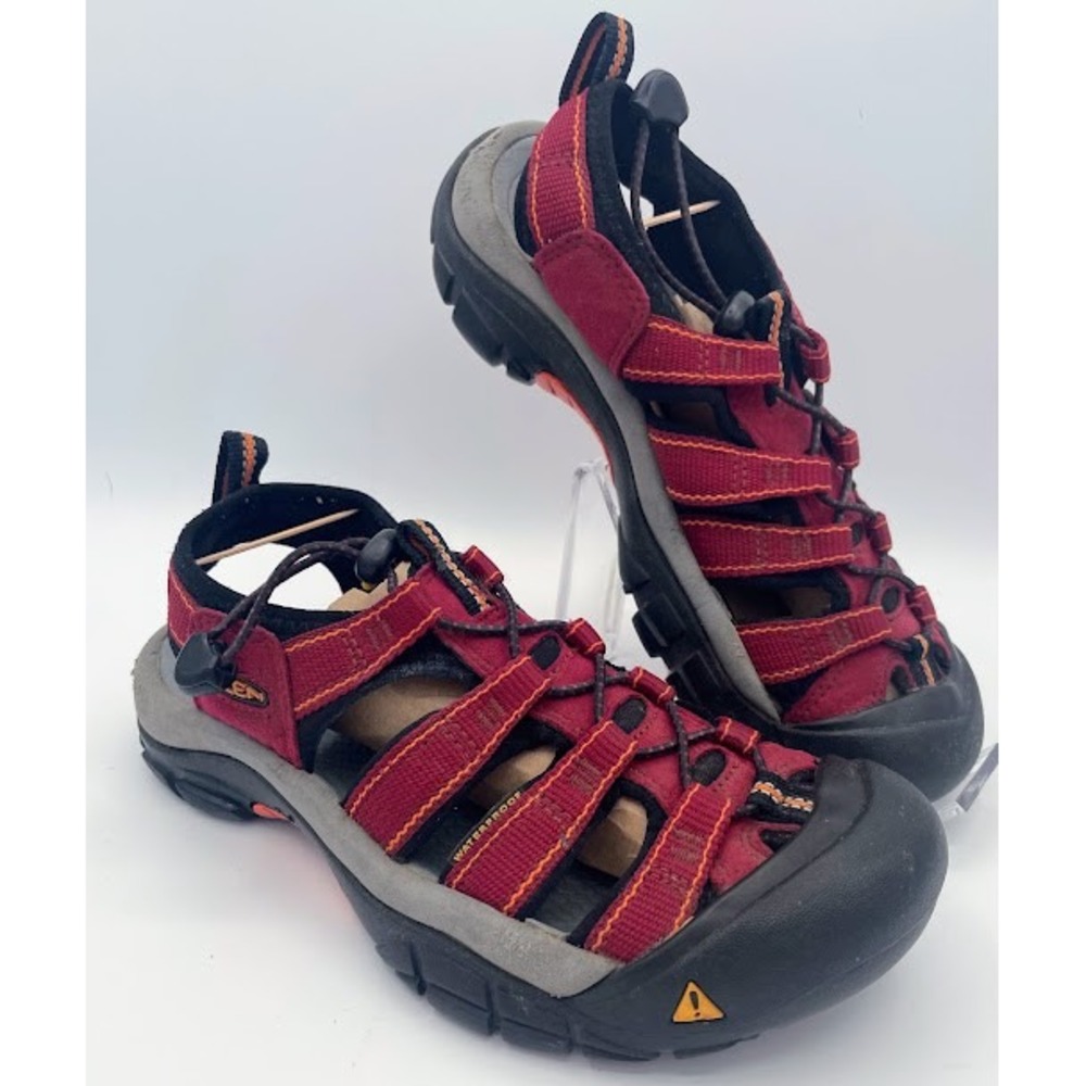Keen Newport H2 Sandals Womens Red Waterproof Hiking Trail Sport Shoes